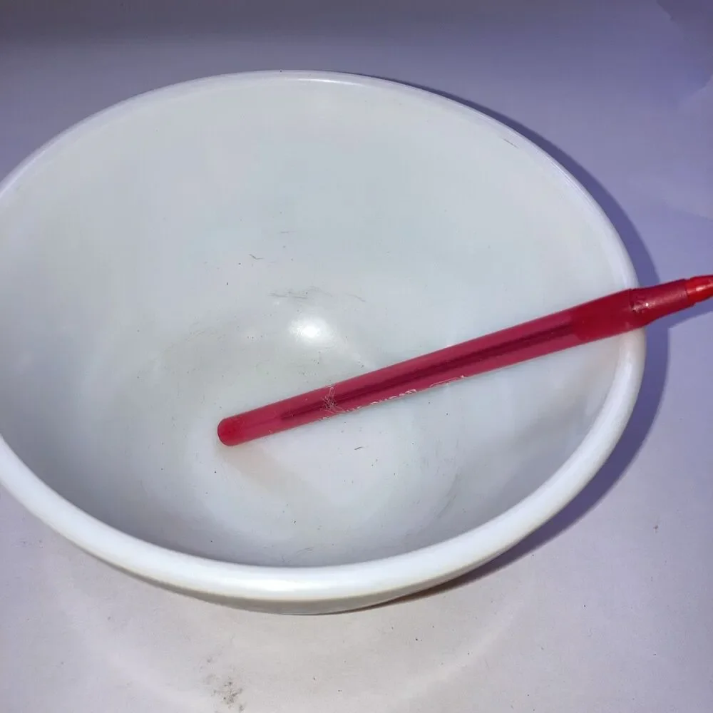 Vintage 70s Pyrex Homestead #401 Mixing Bowl 6in - 1.5 pt Tan w/ Blue Speckle